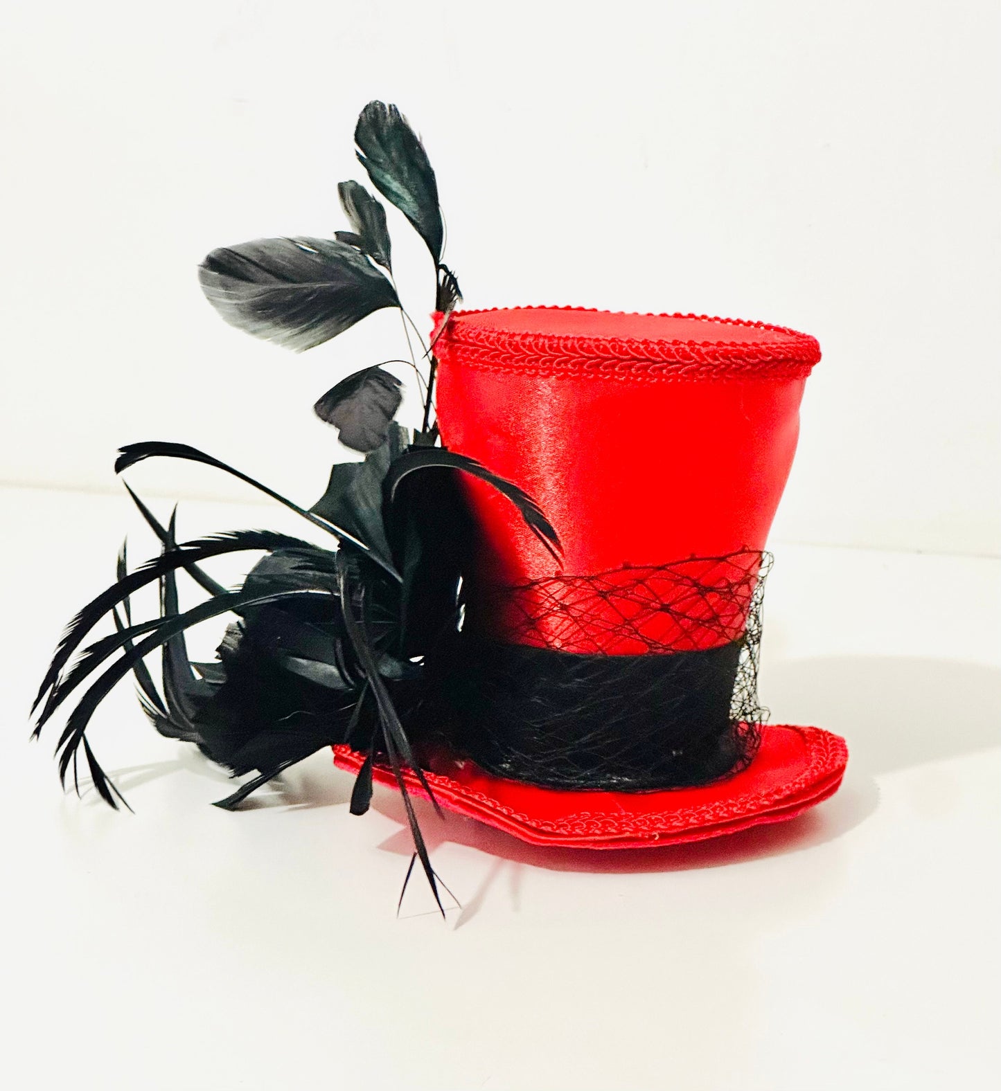 Red Black Top Hat Fascinator Clip or Headband, Red Top Hat Fascinator Hat, Black Feather Lace Top Hat, Dance Costume,Christmas Headband