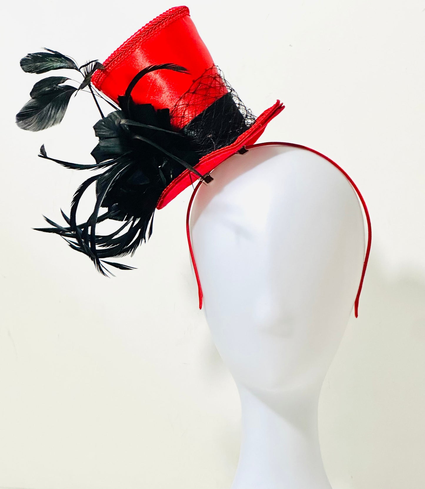 Red Black Top Hat Fascinator Clip or Headband, Red Top Hat Fascinator Hat, Black Feather Lace Top Hat, Dance Costume,Christmas Headband