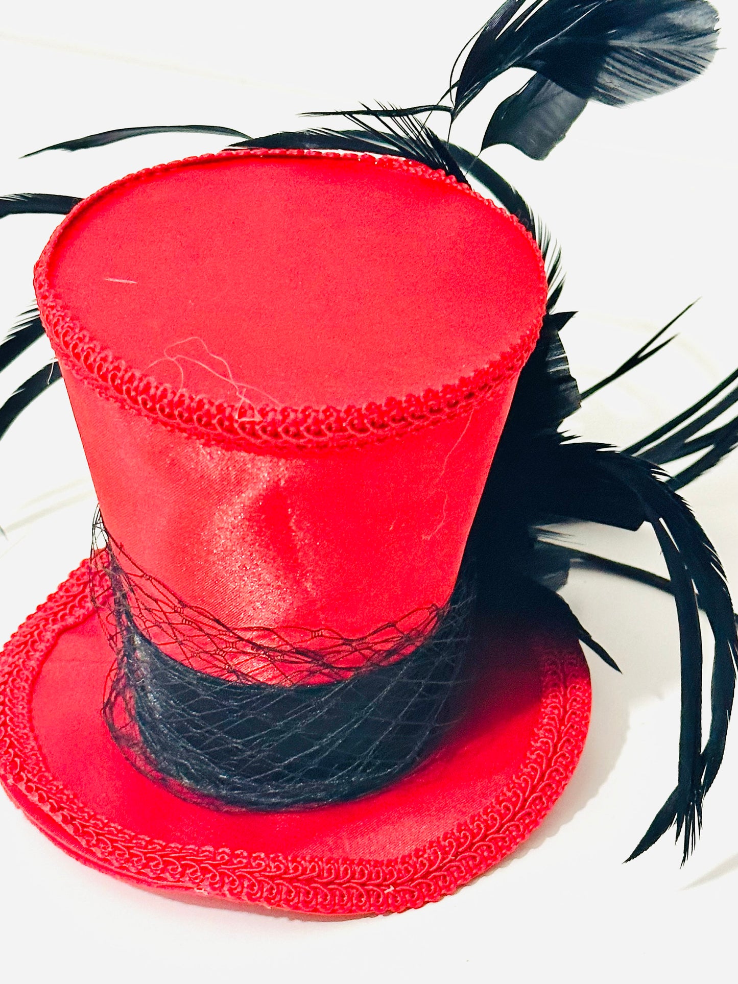 Red Black Top Hat Fascinator Clip or Headband, Red Top Hat Fascinator Hat, Black Feather Lace Top Hat, Dance Costume,Christmas Headband