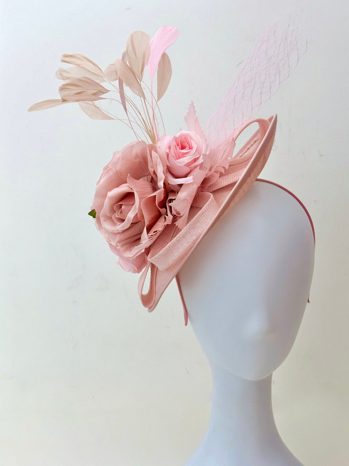 Pink Dusty Pink Rose Fascinator Hat, Church Wedding Hat, Pink Fascinate Hat, Light Pink Rose Derby Fascinator Hat, High Tea Party Hat