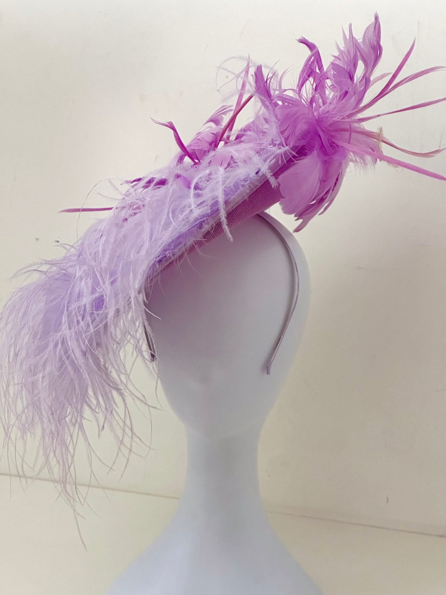 Purple Lavender Lilac Feather Fascinate Hat, Church Derby Fascinator Hat, Garden Tea Party Hat, Feather Fascinate Hat, Wedding Fascinate