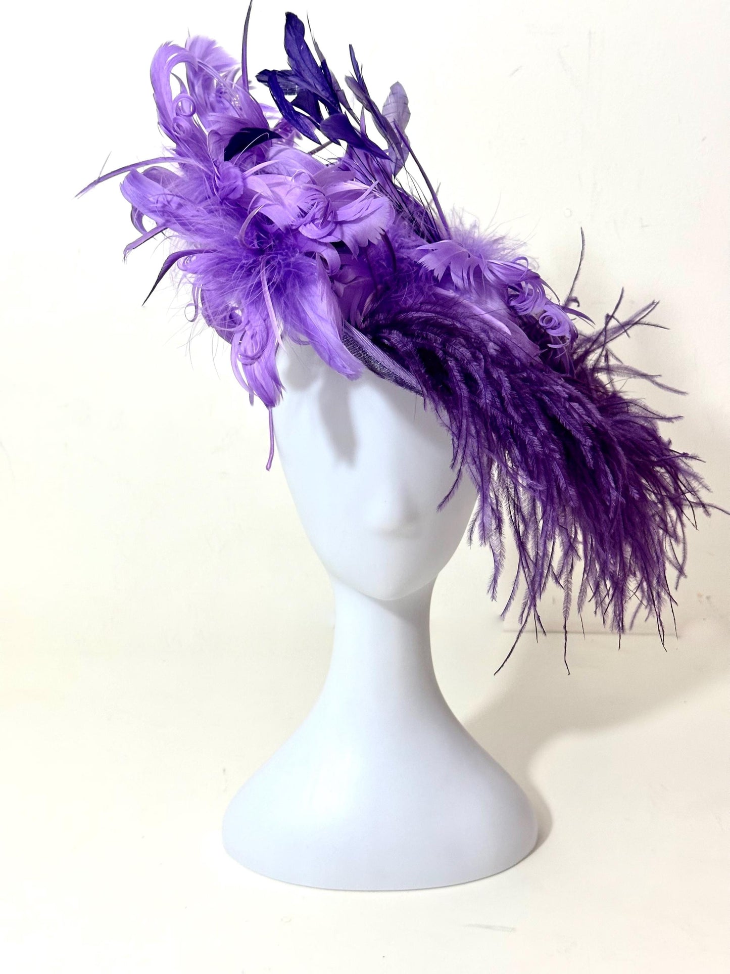 Purple Lavender Lilac Feather Fascinate Hat, Church Derby Fascinator Hat, Garden Tea Party Hat, Feather Fascinate Hat, Wedding Fascinate