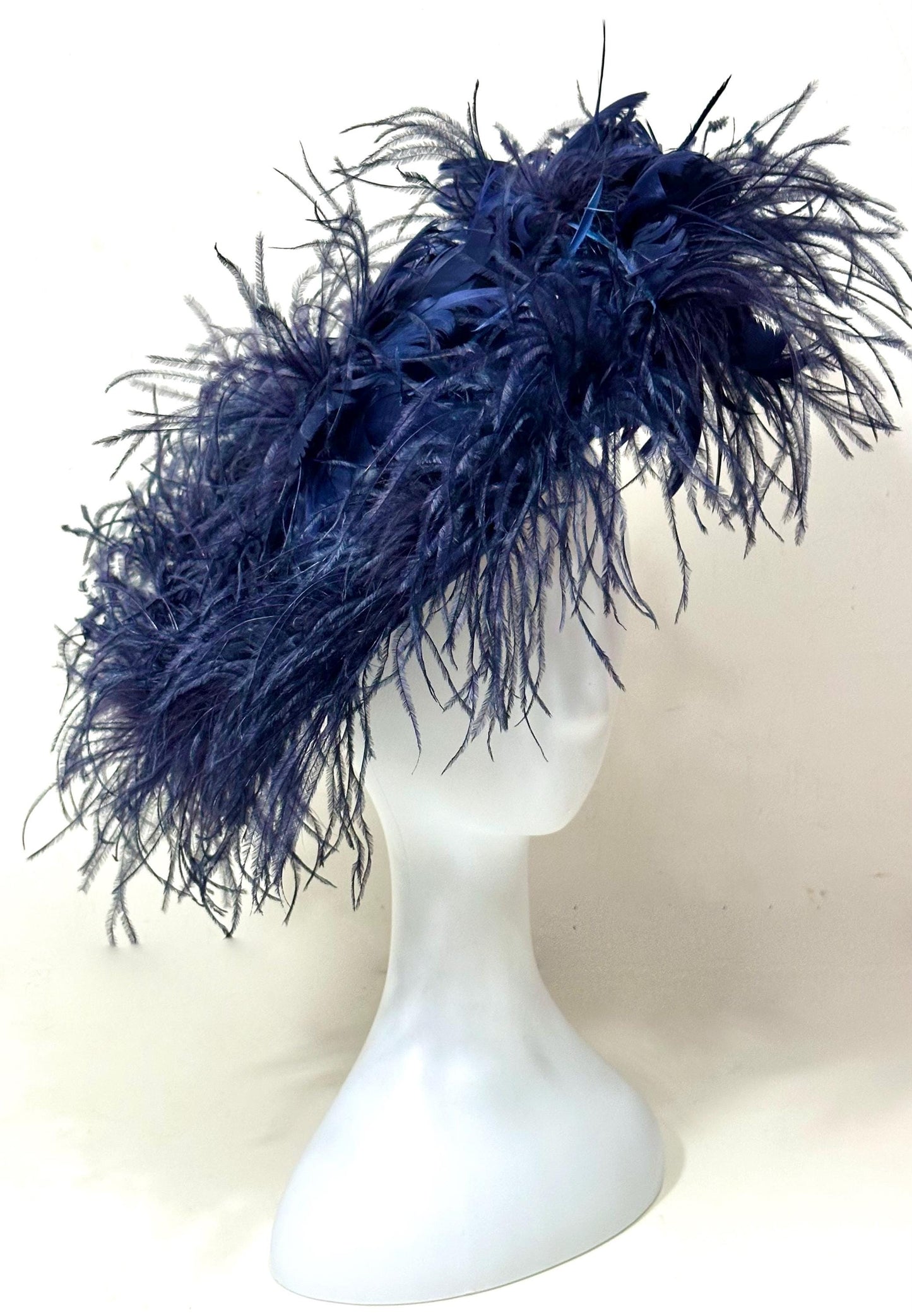 Navy Fascinator Hat, Blue Wedding Fascinate Hat, Navy Blue Feather Hat, Church Hat, Navy Feather Fascintor Ascot Hat, High Tea Party Hat