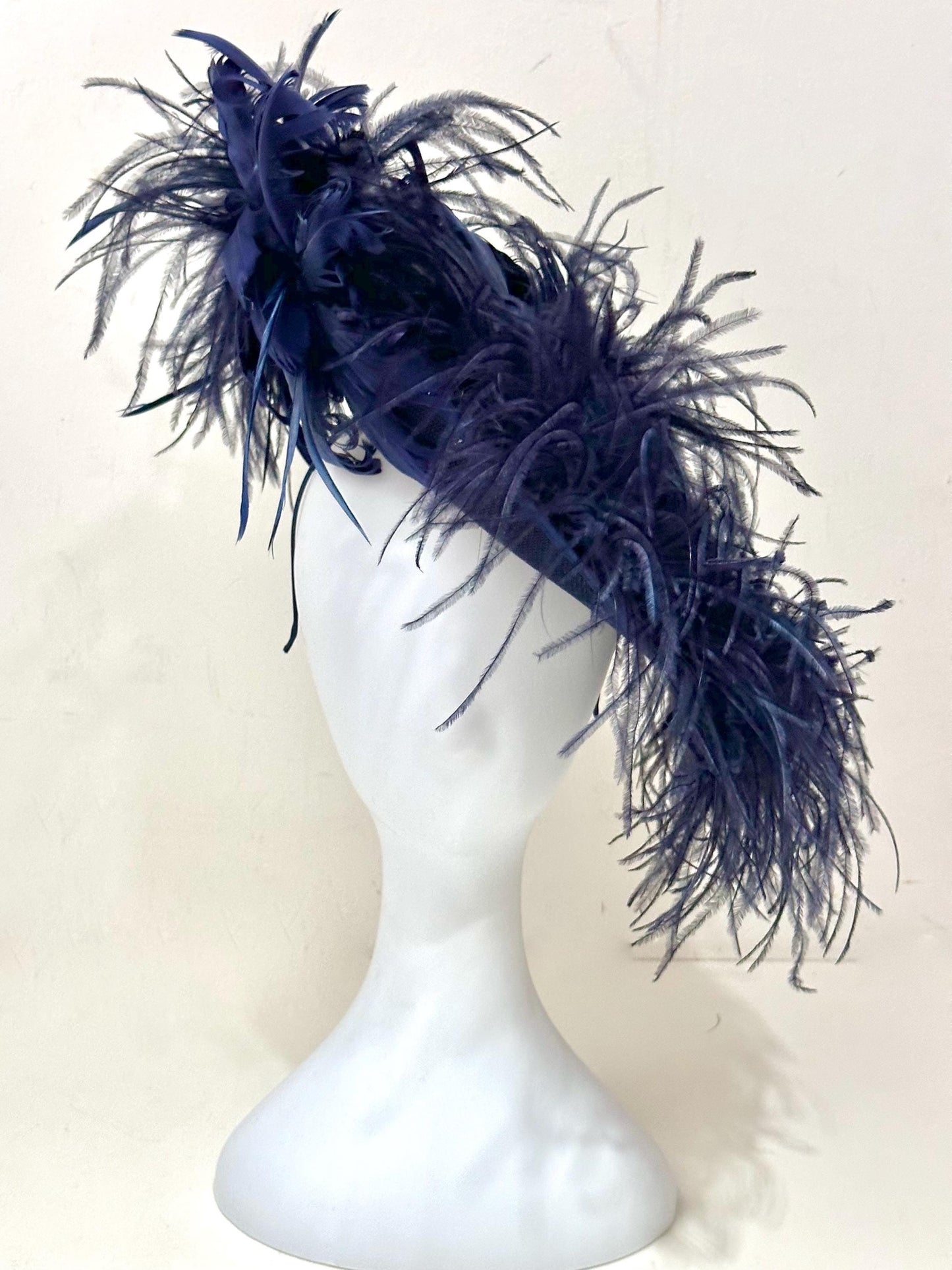 Navy Fascinator Hat, Blue Wedding Fascinate Hat, Navy Blue Feather Hat, Church Hat, Navy Feather Fascintor Ascot Hat, High Tea Party Hat