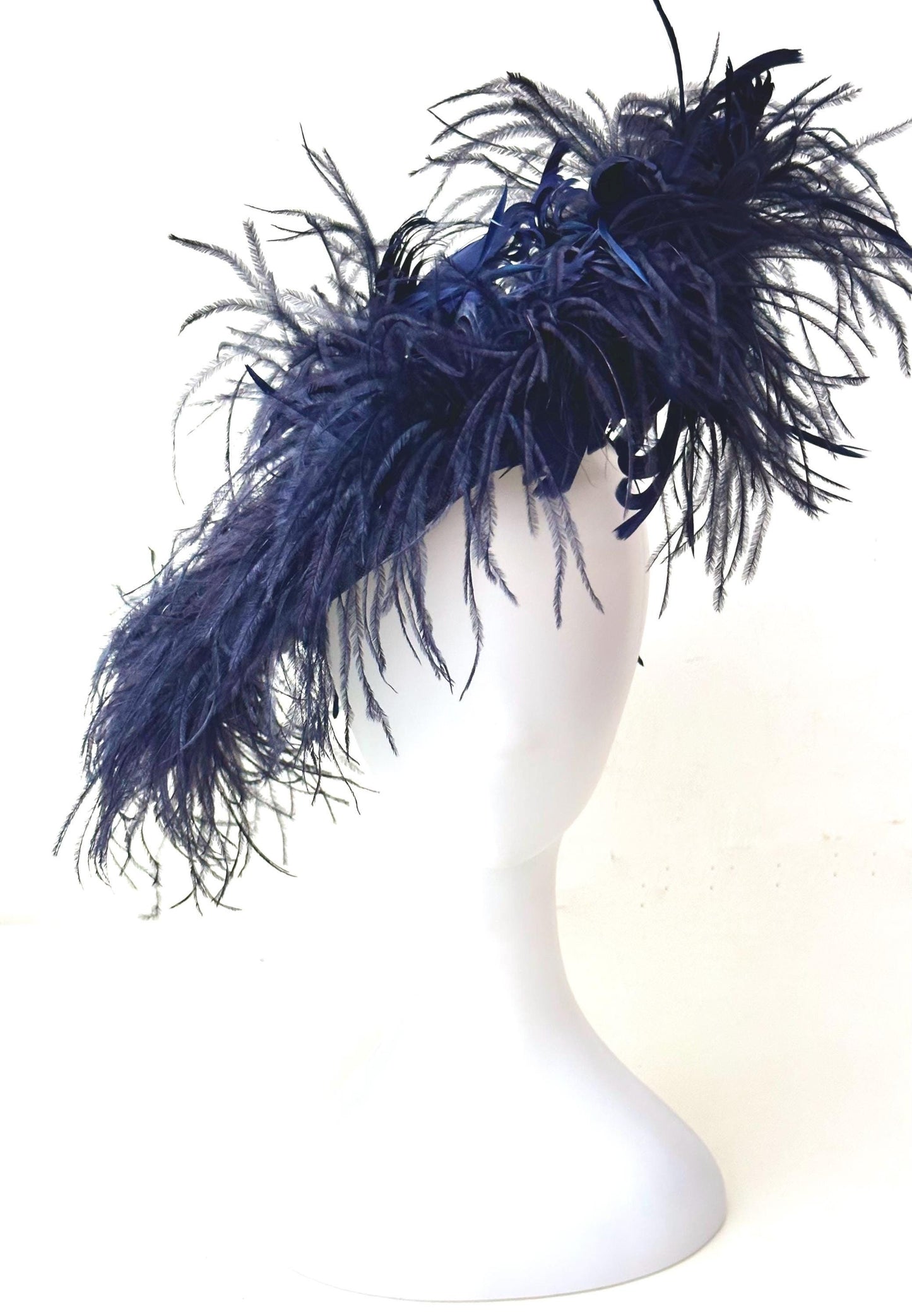 Navy Fascinator Hat, Blue Wedding Fascinate Hat, Navy Blue Feather Hat, Church Hat, Navy Feather Fascintor Ascot Hat, High Tea Party Hat