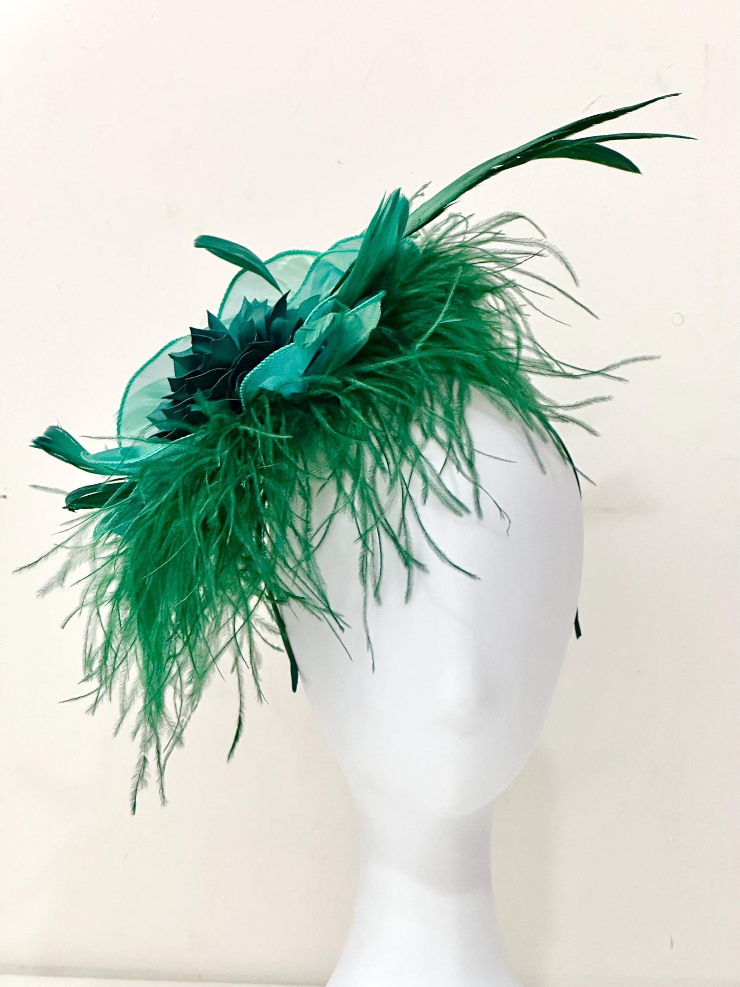 Green and Gold Christmas Fascinator Hat, Gold Green Dark Green Feather Hat,Church Wedding Fascinator Hat, Christmas Tea Party Hat Fascinator