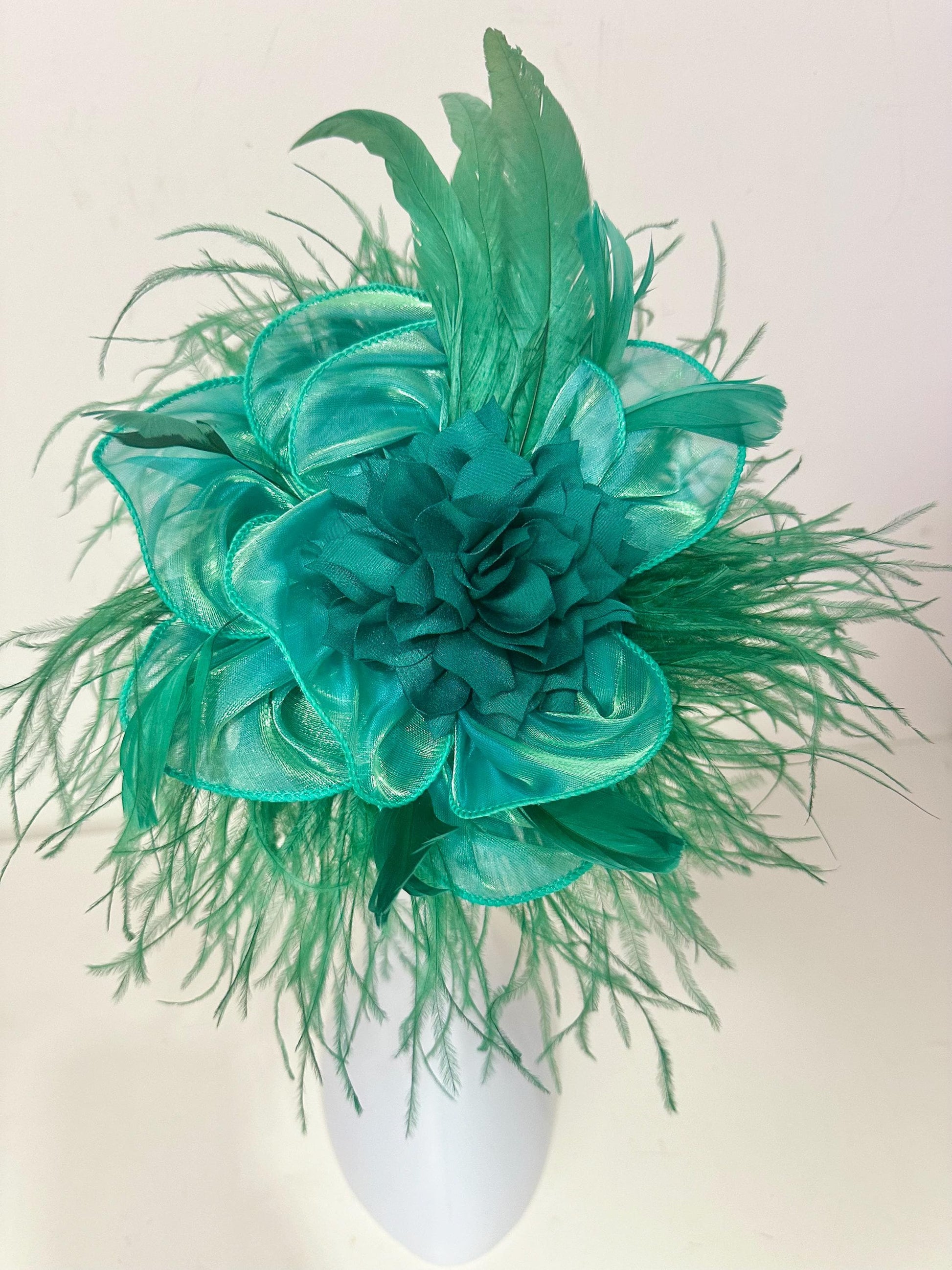 Green and Gold Christmas Fascinator Hat, Gold Green Dark Green Feather Hat,Church Wedding Fascinator Hat, Christmas Tea Party Hat Fascinator